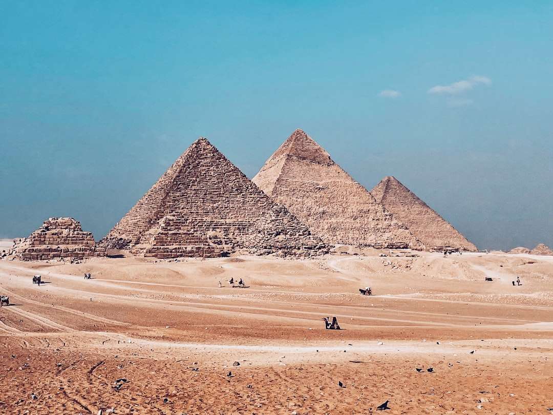 Navigating Cash and Card Use in Egypt