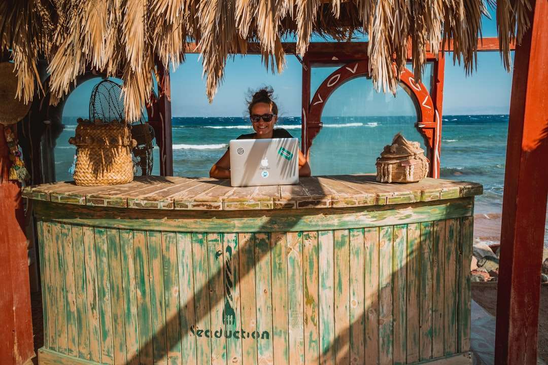 Connecting with Expats in Egypt Easily